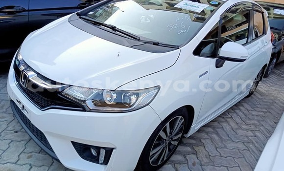 Nunua Ilio tumika Honda Fit Nyeupe Gari ndani ya Mombasa nchini Kenya ya Pwani Nunua Ilio tumika Honda Fit Nyeupe Gari ndani ya Mombasa nchini Kenya ya Pwani