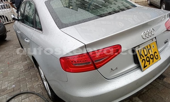 Nunua Ilio tumika Audi A4 Fedha Gari ndani ya Mombasa nchini Kenya ya Pwani Nunua Ilio tumika Audi A4 Fedha Gari ndani ya Mombasa nchini Kenya ya Pwani