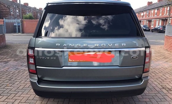 Nunua Ilio tumika Land Rover Range Rover Vogue Kijani Gari ndani ya Mombasa nchini Kenya ya Pwani Nunua Ilio tumika Land Rover Range Rover Vogue Kijani Gari ndani ya Mombasa nchini Kenya ya Pwani
