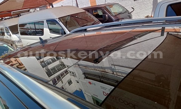 Nunua Ilio tumika Volkswagen Touareg Nyeupe Gari ndani ya Mombasa nchini Kenya ya Pwani Nunua Ilio tumika Volkswagen Touareg Nyeupe Gari ndani ya Mombasa nchini Kenya ya Pwani