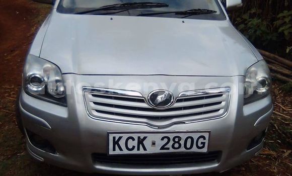 Nunua Ilio tumika Toyota Avensis Fedha Gari ndani ya Thika nchini Nairobi