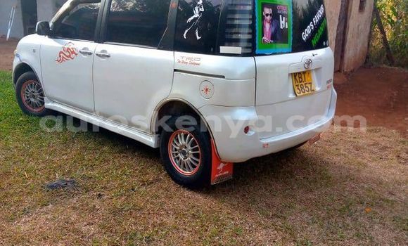 Buy Used Toyota Sienta White Car in Nairobi in Nairobi