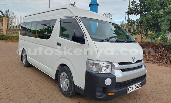 Buy Used Toyota Hiace White Car in Kiambu in Central Kenya Buy Used Toyota Hiace White Car in Kiambu in Central Kenya