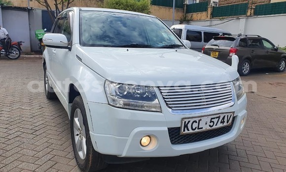 Buy Used Suzuki Escudo White Car in Kiambu in Central Kenya Buy Used Suzuki Escudo White Car in Kiambu in Central Kenya
