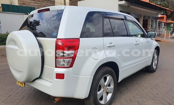 Buy Used Suzuki Escudo White Car in Kiambu in Central Kenya Buy Used Suzuki Escudo White Car in Kiambu in Central Kenya