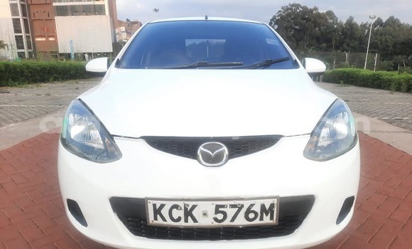 Nunua Ilio tumika Mazda Demio Nyeupe Gari ndani ya Kiambu nchini Kati Kenya
