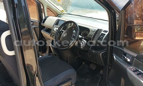 Buy Used Nissan Serena Black Car in Kiambu in Central Kenya Buy Used Nissan Serena Black Car in Kiambu in Central Kenya