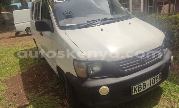 Oofamaa Toyota Town Ace White Makiinaa iti Kiambu keessatti Central Kenya keessatti