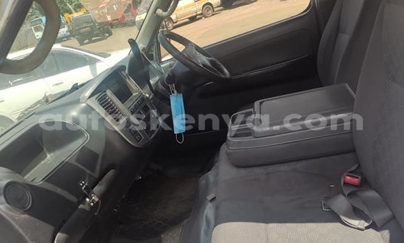 Buy Used Nissan Caravan Silver Car in Kiambu in Central Kenya Buy Used Nissan Caravan Silver Car in Kiambu in Central Kenya