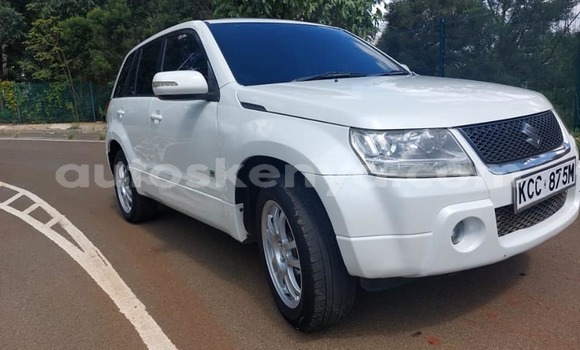 Nunua Ilio tumika Suzuki Escudo Nyeupe Gari ndani ya Kiambu nchini Kati Kenya Nunua Ilio tumika Suzuki Escudo Nyeupe Gari ndani ya Kiambu nchini Kati Kenya