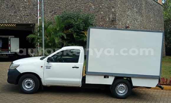 Nunua Ilio tumika Toyota Hilux Nyeupe Gari ndani ya Kiambu nchini Kati Kenya Nunua Ilio tumika Toyota Hilux Nyeupe Gari ndani ya Kiambu nchini Kati Kenya