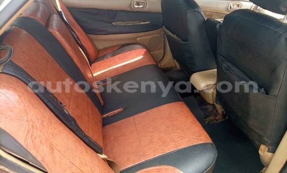 Nunua Ilio tumika Toyota Vista Fedha Gari ndani ya Nairobi nchini Nairobi Nunua Ilio tumika Toyota Vista Fedha Gari ndani ya Nairobi nchini Nairobi