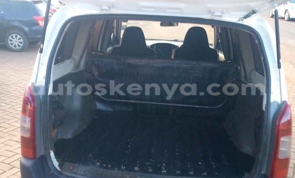 Nunua Ilio tumika Toyota Probox Nyeupe Gari ndani ya Nairobi nchini Nairobi Nunua Ilio tumika Toyota Probox Nyeupe Gari ndani ya Nairobi nchini Nairobi