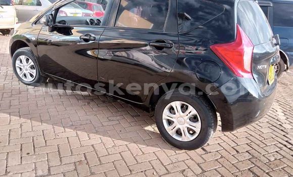 Oofamaa Nissan Note Black Makiinaa iti Nairobi keessatti Nairobi keessatti