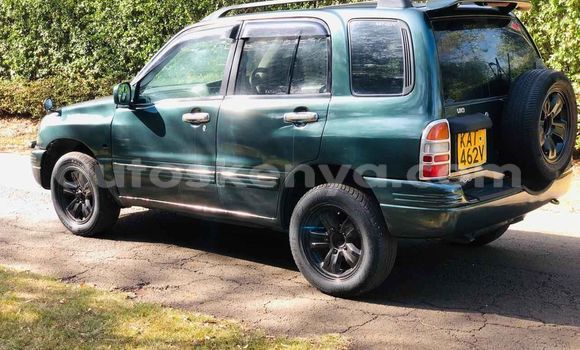 Nunua Ilio tumika Suzuki Escudo Kijani Gari ndani ya Nairobi nchini Nairobi