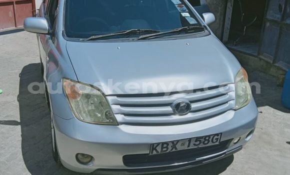 Nunua Ilio tumika Toyota IST Fedha Gari ndani ya Mombasa nchini Kenya ya Pwani Nunua Ilio tumika Toyota IST Fedha Gari ndani ya Mombasa nchini Kenya ya Pwani