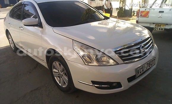Nunua Ilio tumika Nissan Teana Nyeupe Gari ndani ya Mombasa nchini Kenya ya Pwani