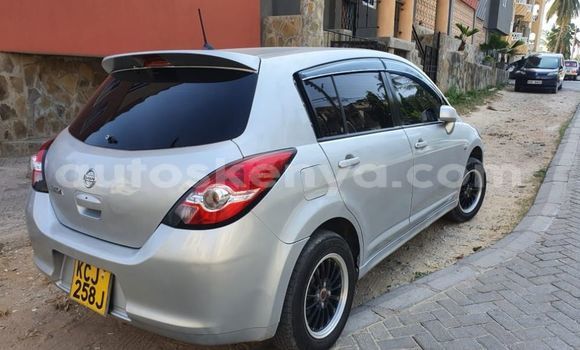 Nunua Ilio tumika Nissan tiida Fedha Gari ndani ya Mombasa nchini Kenya ya Pwani Nunua Ilio tumika Nissan tiida Fedha Gari ndani ya Mombasa nchini Kenya ya Pwani