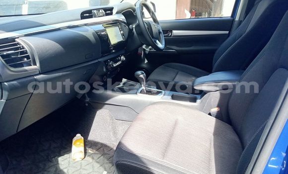 Nunua Ilio tumika Toyota Hilux Bluu Gari ndani ya Mombasa nchini Kenya ya Pwani Nunua Ilio tumika Toyota Hilux Bluu Gari ndani ya Mombasa nchini Kenya ya Pwani