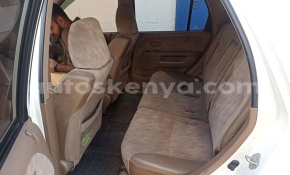 Nunua Ilio tumika Honda CR–V Nyeupe Gari ndani ya Mombasa nchini Kenya ya Pwani Nunua Ilio tumika Honda CR–V Nyeupe Gari ndani ya Mombasa nchini Kenya ya Pwani