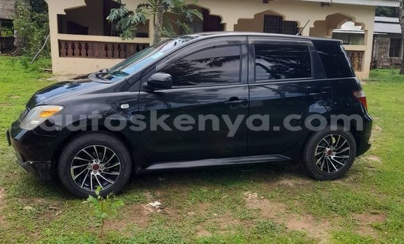 Nunua Ilio tumika Toyota IST Nyeusi Gari ndani ya Mombasa nchini Kenya ya Pwani
