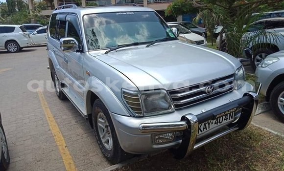 Oofamaa Toyota Land Cruiser Prado Silver Makiinaa iti Nairobi keessatti Nairobi keessatti Oofamaa Toyota Land Cruiser Prado Silver Makiinaa iti Nairobi keessatti Nairobi keessatti