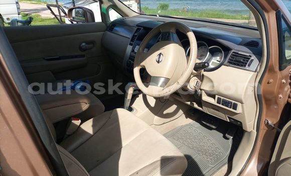 Nunua Ilio tumika Nissan tiida Brown Gari ndani ya Mombasa nchini Kenya ya Pwani Nunua Ilio tumika Nissan tiida Brown Gari ndani ya Mombasa nchini Kenya ya Pwani