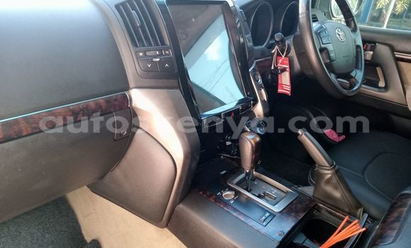 Nunua Ilio tumika Toyota Land Cruiser Nyekundu Gari ndani ya Mombasa nchini Kenya ya Pwani Nunua Ilio tumika Toyota Land Cruiser Nyekundu Gari ndani ya Mombasa nchini Kenya ya Pwani