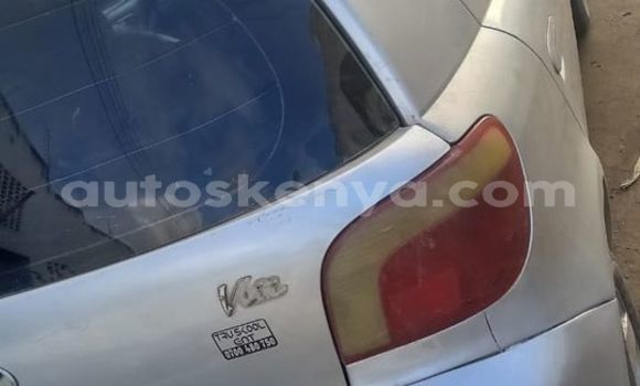 Nunua Ilio tumika Toyota Vitz Fedha Gari ndani ya Mombasa nchini Kenya ya Pwani Nunua Ilio tumika Toyota Vitz Fedha Gari ndani ya Mombasa nchini Kenya ya Pwani