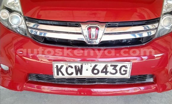 Nunua Ilio tumika Toyota ISIS Nyekundu Gari ndani ya Mombasa nchini Kenya ya Pwani