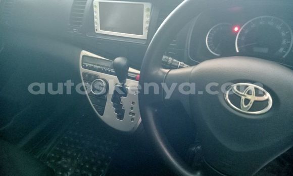 Nunua Ilio tumika Toyota ISIS Nyekundu Gari ndani ya Mombasa nchini Kenya ya Pwani Nunua Ilio tumika Toyota ISIS Nyekundu Gari ndani ya Mombasa nchini Kenya ya Pwani