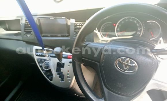 Nunua Ilio tumika Toyota ISIS Nyingine Gari ndani ya Mombasa nchini Kenya ya Pwani Nunua Ilio tumika Toyota ISIS Nyingine Gari ndani ya Mombasa nchini Kenya ya Pwani