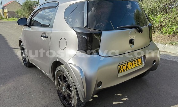 Oofamaa Toyota Vitz Silver Makiinaa iti Nairobi keessatti Nairobi keessatti Oofamaa Toyota Vitz Silver Makiinaa iti Nairobi keessatti Nairobi keessatti