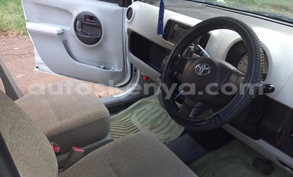 Oofamaa Toyota Passo White Makiinaa iti Nairobi keessatti Nairobi keessatti Oofamaa Toyota Passo White Makiinaa iti Nairobi keessatti Nairobi keessatti