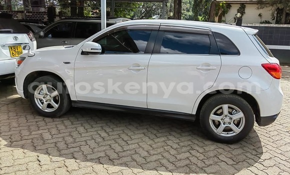 Oofamaa Mitsubishi RVR White Makiinaa iti Nairobi keessatti Nairobi keessatti Oofamaa Mitsubishi RVR White Makiinaa iti Nairobi keessatti Nairobi keessatti