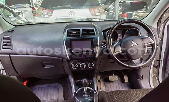 Oofamaa Mitsubishi RVR White Makiinaa iti Nairobi keessatti Nairobi keessatti Oofamaa Mitsubishi RVR White Makiinaa iti Nairobi keessatti Nairobi keessatti