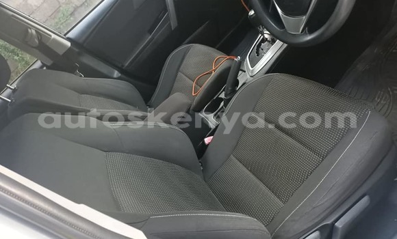 Oofamaa Toyota Auris Silver Makiinaa iti Nairobi keessatti Nairobi keessatti Oofamaa Toyota Auris Silver Makiinaa iti Nairobi keessatti Nairobi keessatti
