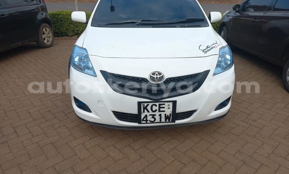 Buy Used Toyota Belta White Car in Nairobi in Nairobi