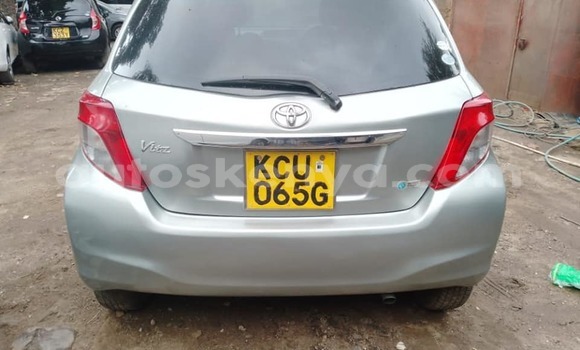 Oofamaa Toyota Vitz Silver Makiinaa iti Nairobi keessatti Nairobi keessatti Oofamaa Toyota Vitz Silver Makiinaa iti Nairobi keessatti Nairobi keessatti