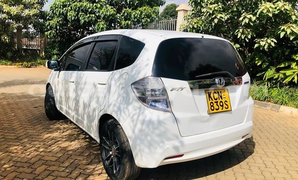 Oofamaa Honda Fit White Makiinaa iti Nairobi keessatti Nairobi keessatti Oofamaa Honda Fit White Makiinaa iti Nairobi keessatti Nairobi keessatti