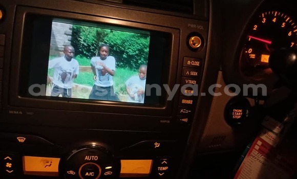 Oofamaa Toyota Axio White Makiinaa iti Nairobi keessatti Nairobi keessatti Oofamaa Toyota Axio White Makiinaa iti Nairobi keessatti Nairobi keessatti