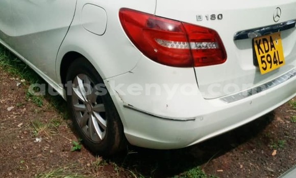 Oofamaa Mercedes‒Benz B-klasse White Makiinaa iti Nairobi keessatti Nairobi keessatti Oofamaa Mercedes‒Benz B-klasse White Makiinaa iti Nairobi keessatti Nairobi keessatti