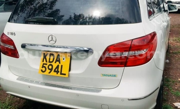 Oofamaa Mercedes‒Benz B-klasse White Makiinaa iti Nairobi keessatti Nairobi keessatti Oofamaa Mercedes‒Benz B-klasse White Makiinaa iti Nairobi keessatti Nairobi keessatti