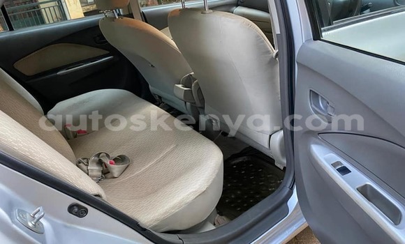 Oofamaa Toyota Belta Silver Makiinaa iti Nairobi keessatti Nairobi keessatti Oofamaa Toyota Belta Silver Makiinaa iti Nairobi keessatti Nairobi keessatti