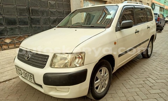 Buy Used Toyota Succeed White Car in Nairobi in Nairobi