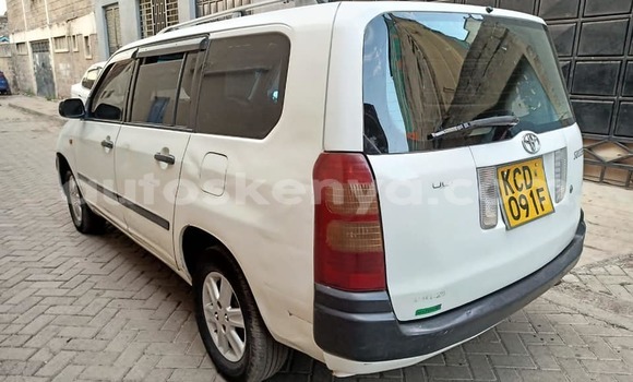 Oofamaa Toyota Succeed White Makiinaa iti Nairobi keessatti Nairobi keessatti Oofamaa Toyota Succeed White Makiinaa iti Nairobi keessatti Nairobi keessatti
