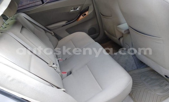 Oofamaa Toyota Premio Silver Makiinaa iti Nairobi keessatti Nairobi keessatti Oofamaa Toyota Premio Silver Makiinaa iti Nairobi keessatti Nairobi keessatti
