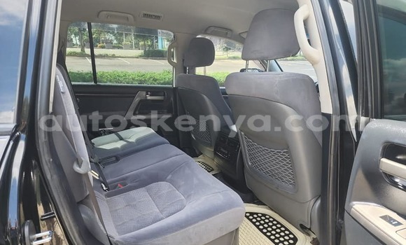 Oofamaa Toyota Land Cruiser Black Makiinaa iti Nairobi keessatti Nairobi keessatti Oofamaa Toyota Land Cruiser Black Makiinaa iti Nairobi keessatti Nairobi keessatti