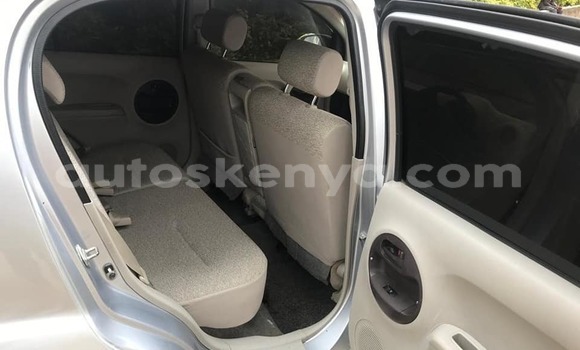 Oofamaa Toyota Passo Silver Makiinaa iti Nairobi keessatti Nairobi keessatti Oofamaa Toyota Passo Silver Makiinaa iti Nairobi keessatti Nairobi keessatti