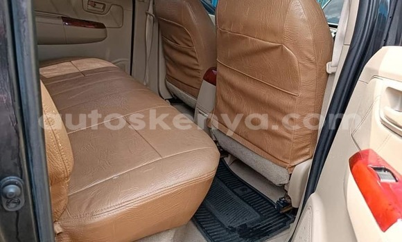 Oofamaa Toyota Hilux Black Makiinaa iti Nairobi keessatti Nairobi keessatti Oofamaa Toyota Hilux Black Makiinaa iti Nairobi keessatti Nairobi keessatti